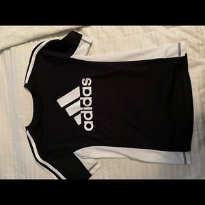 Adidas Boys Size 8 Small T-shirt